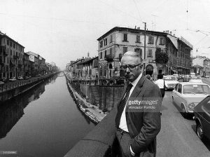  Milano Ticinese 1975, Enzo Biagi sul Ponte dello Scodellino-Darsena (Flickrier)