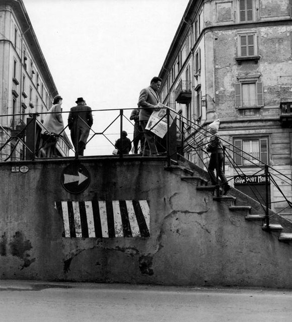 Ponte pedonale in ferro delle vie Casale e Paoli. (1960 circa). (Archivio Paolo Monti).