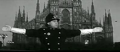 Alberto Sordi in «Guardia, guardia scelta, brigadiere e maresciallo» Anno 1956