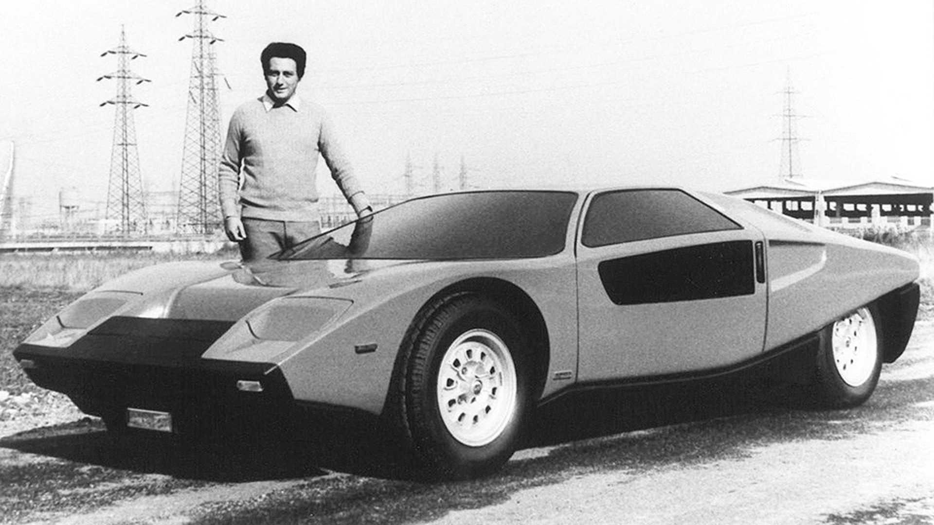 Un prototipo di auto sportiva di lusso da competizione della Iso-rivolta (primi anni '70)