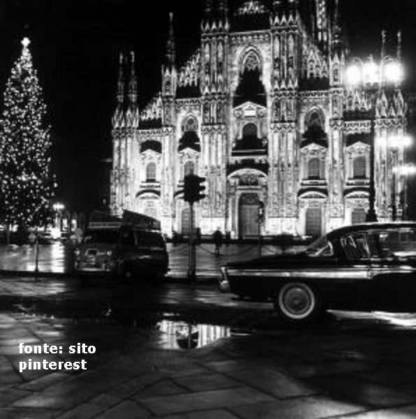 Piazza del Duomo (anni50-60). Autore: Marin Corrado.