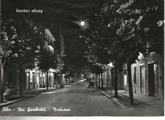 Rho, attuale città metropolitana di Milano, Via G. Garibaldi nel 1955.