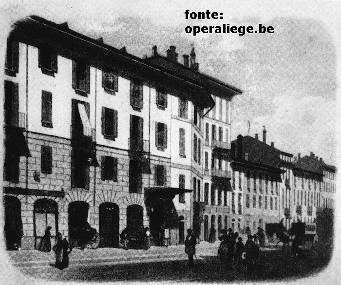 Porta Romana primi dell'800. Teatro Carcano (prima della sua ricostruzione nel 1913) lungo l'attuale Corso di Porta Romana.