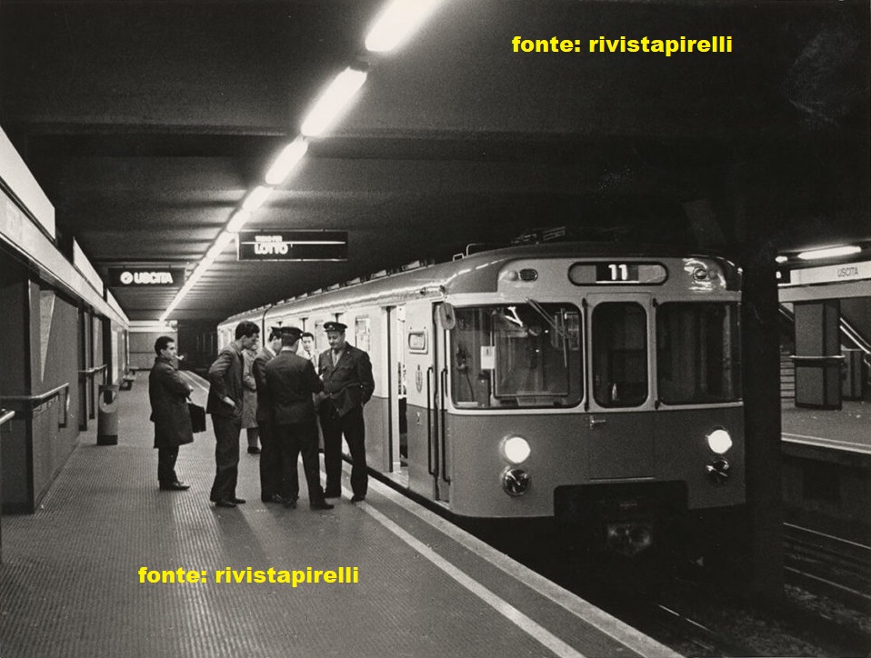 Stazione Metropolitana Milanese M1 Linea rossa anni 1964-65 circa.