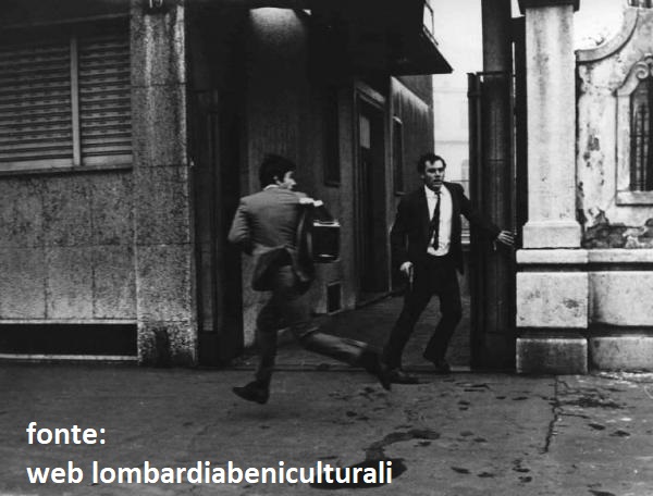 Fotogramma dal film "Banditi a Milano", regia Carlo Lizzani, interprete principale Gian Maria Volontè (milanese all'anagrafe).